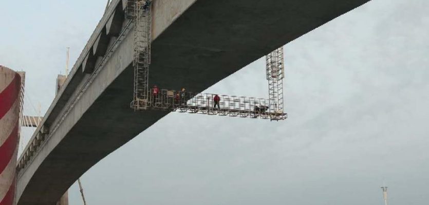 橋梁檢查車