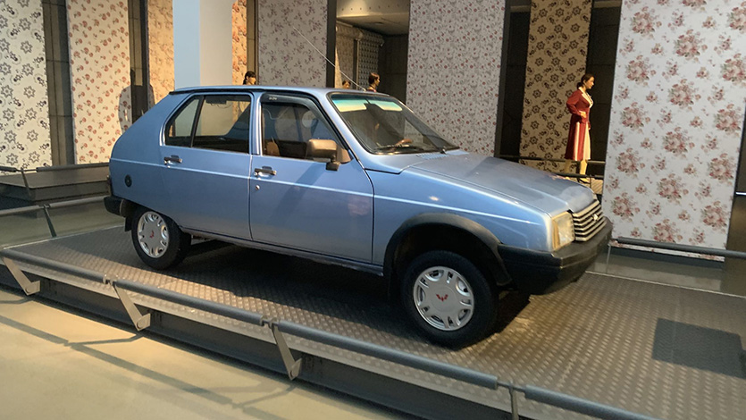 “五菱”牌LZ1010MC型微型轎車(chē)